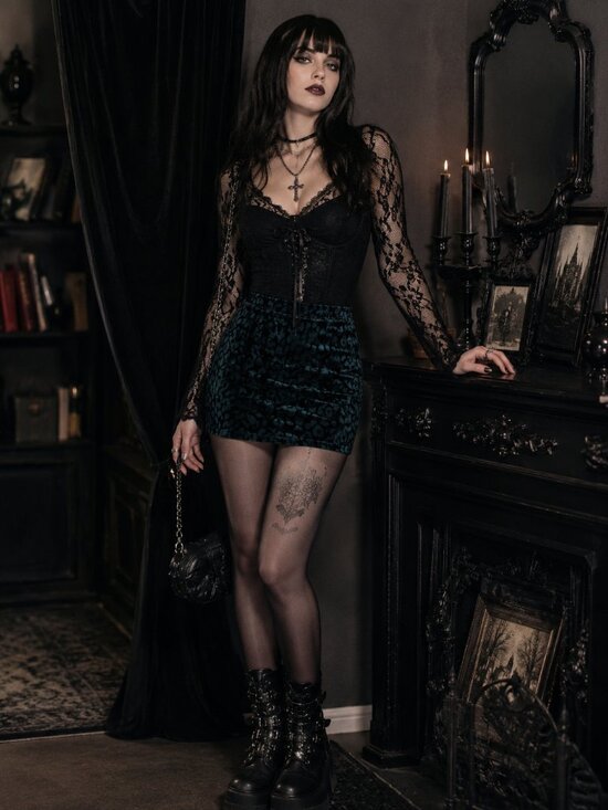 Mudd Dresses & Skirts - Teal leopard velvet skirt